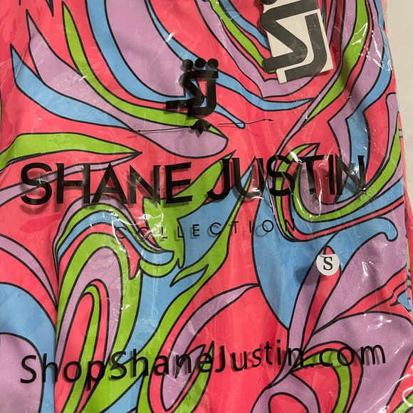 Shane Justin
Size: Small - Picture 2 of 3